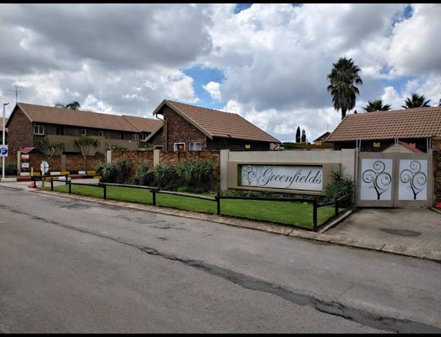 2 BEDROOM TOWNHOUSE FOR SALE IN EDEN GLEN